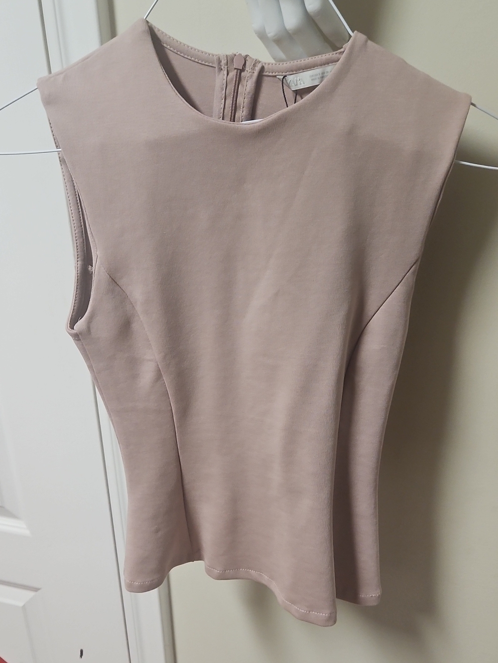 Sleeveless Dusty Pink Scoop Neck Women's Top